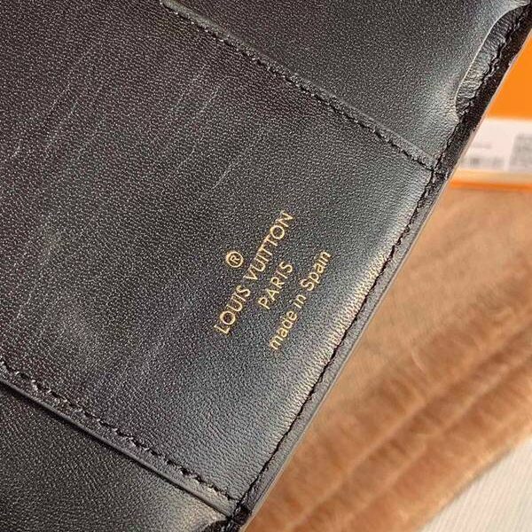 高仿精品推薦lv新品 M68725 短款錢夾Dauphine短款錢夾hhlv10550