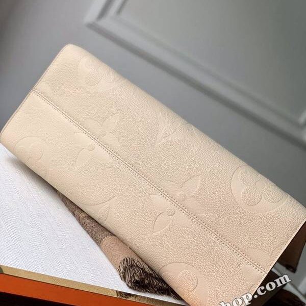 高仿名牌包原單 ONTHEGO手袋M44921壓花Monogram 印花對比迷你 Monogram 飾邊hhlv10802