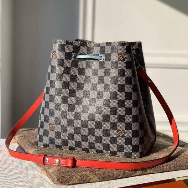 最高等級A貨新款水桶包NéONOé 手袋 N40229 Nicolas Ghesquière 醒目的Damier 帆布hhlv11241