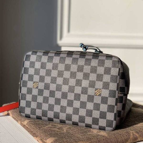 最高等級A貨新款水桶包NéONOé 手袋 N40229 Nicolas Ghesquière 醒目的Damier 帆布hhlv11241