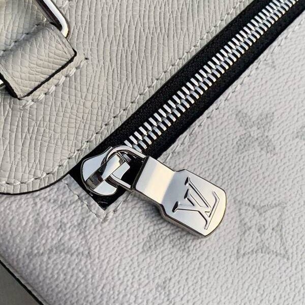 A貨之家原單 M30411 OUTDOOR FLAP 信使包Taga 皮革Monogram Eclipse 帆布hhlv11458