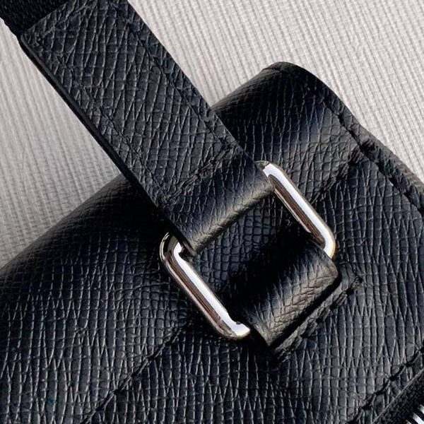 高仿包包原單 M30413 OUTDOOR FLAP 信使包Taga 皮革Monogram Eclipse 帆布hhlv11459