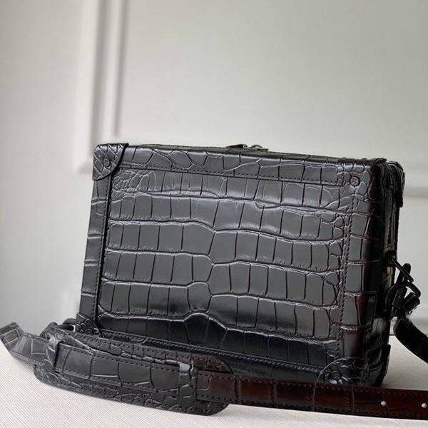 高仿包M44478鱷魚紋專櫃最新限量款 Virgil Abhol系列全新撞色理念軟箱包hhlv11484
