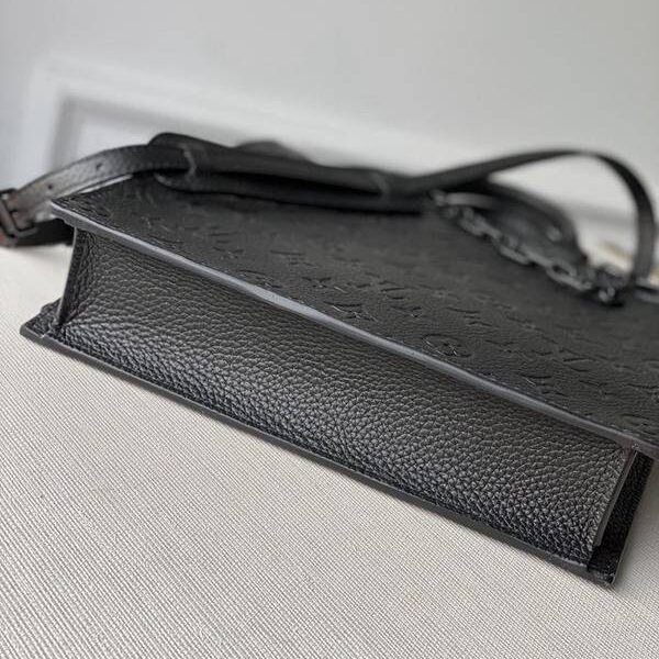 頂級原單lvM55891黑色豎款Tote Bag 經典壓紋Monogram圖案hhlv11492