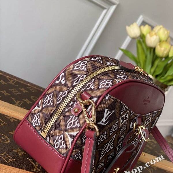 a貨高仿原單 M45528 咖啡色在2020秋冬大上秀露面的V全新老花hhlv11533