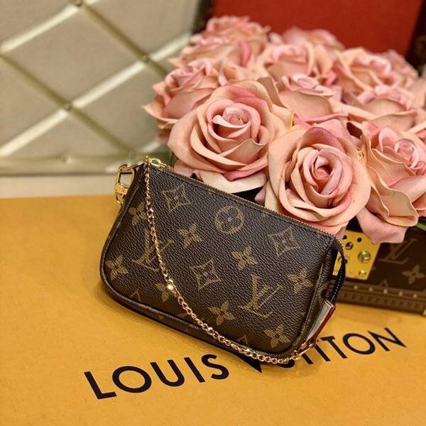 名牌高仿原單小手袋M58009 MINI POCHETTE ACCESSORIES小提包hhlv11643 13 名牌高仿原單小手袋M58009 MINI POCHETTE ACCESSORIES小提包hhlv11643