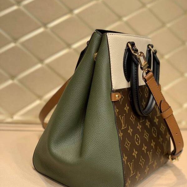 高仿A貨【FOLD TOTE 中號手袋】M45409白綠路易威登Fold Tote 中號手袋hhlv11742