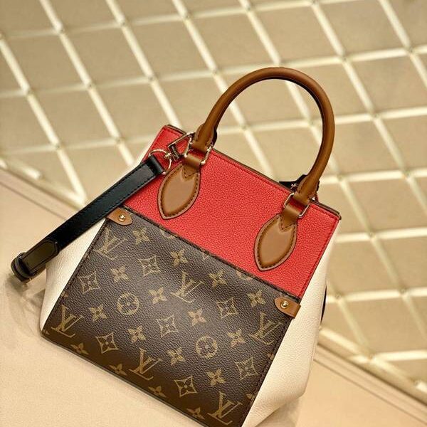 高仿原版頂級原單M45389 Fold Tote 小號手袋Monogram 帆布深染小牛皮hhlv11744