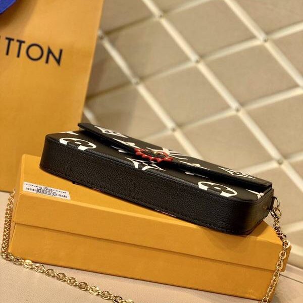 高仿原單M69515 lv Crafty Pochette Félicie 鏈條包hhlv11779