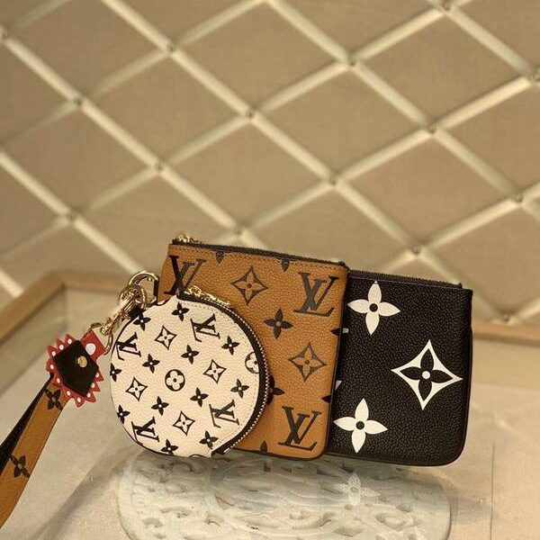 A貨之家lv CRAFTY TRIO 手拿包m69516 lv Crafty Trio 手拿包hhlv11797