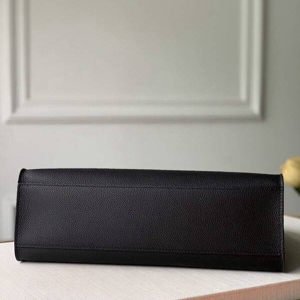 高仿精品批發頂級原單 M55846 LOCKME TOTE 大號手袋hhlv11821