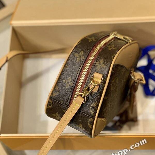 原單頂級原單M45528 Nicolas Ghesquière 2020年春夏秀場帶來 Mini lvggage 手袋hhlv11845