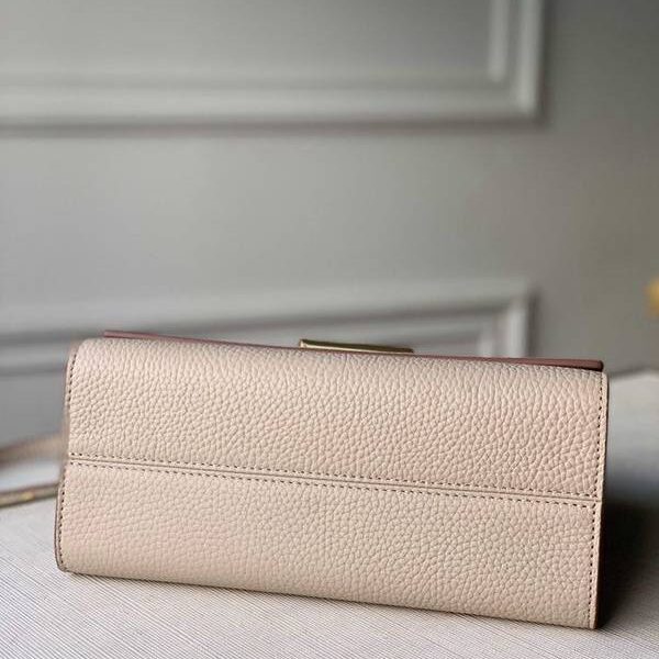 高仿精品批發原單新款M57214 路易威登推出 Twist One Handle 小號手袋hhlv11916 11 高仿精品批發原單新款M57214 路易威登推出 Twist One Handle 小號手袋hhlv11916