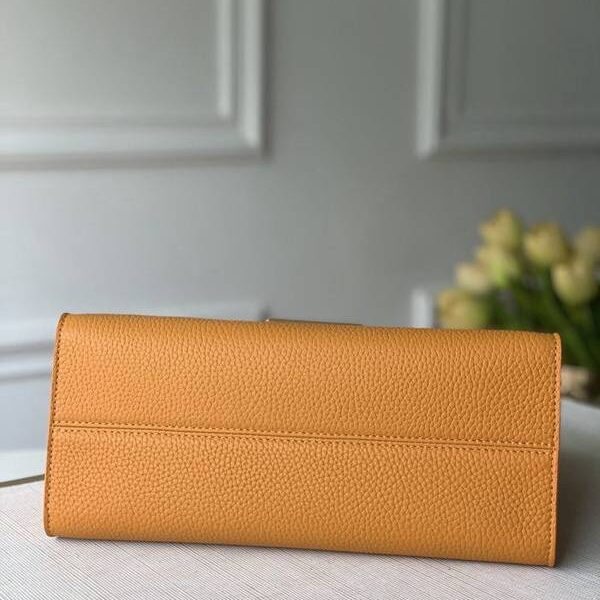 高仿精品推薦原單 M57090薑黃荔枝紋 於2020 冬季推出 Twist One Handle 手袋hhlv11919