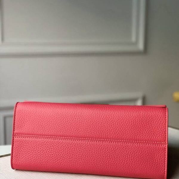A貨之家原單 M57090梅粉荔枝紋 於2020 冬季推出 Twist One Handle 手袋hhlv11923