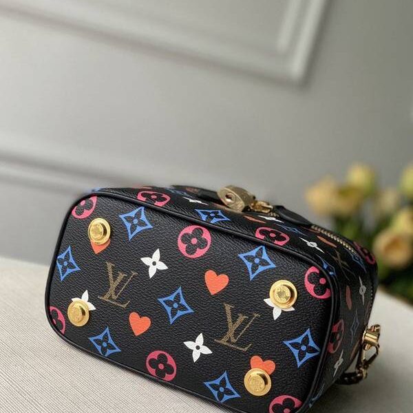 高仿包包批發頂級原單 M57482 Vanity 小號手袋Game On Monogram 帆布hhlv11969