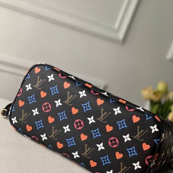 高仿精品批發M57483 2021 早春Neverfull 中號手袋Game On Monogram 帆布hhlv11970