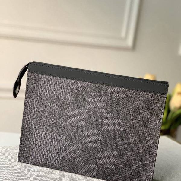 A貨之家原單N41696POCHETTE VOYAGE 中號手袋Damier Graphite格紋塗層帆布hhlv12036