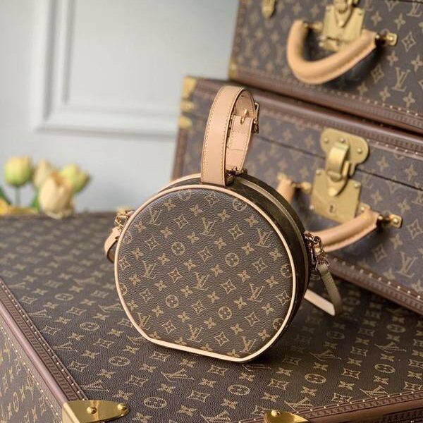 高仿原單lvM43514 白色皮 PETITE BOITE CHAPEAU手袋hhlv12050