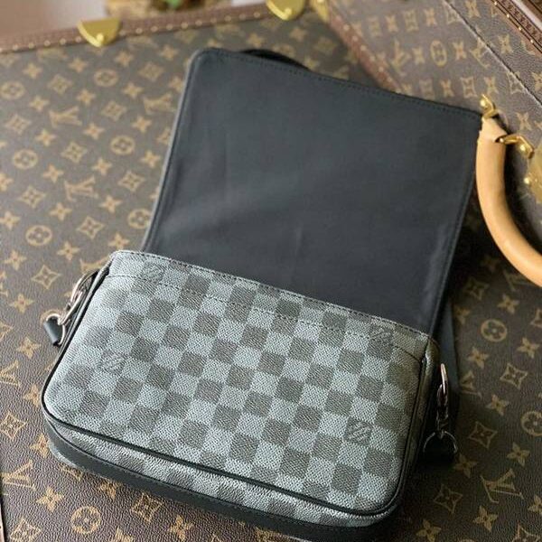 高仿LV Studio郵差包Damier Graphite 3D 帆布