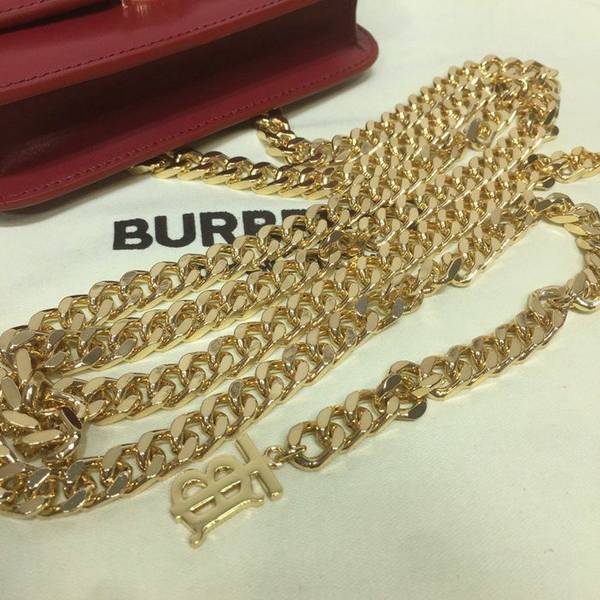 頂級1:1burberry最新TB腰包鎖扣裝飾 Thomas Bur 靈感鏈條腰帶打造腰包blpj12305 9 頂級1:1burberry最新TB腰包鎖扣裝飾 Thomas Bur 靈感鏈條腰帶打造腰包blpj12305
