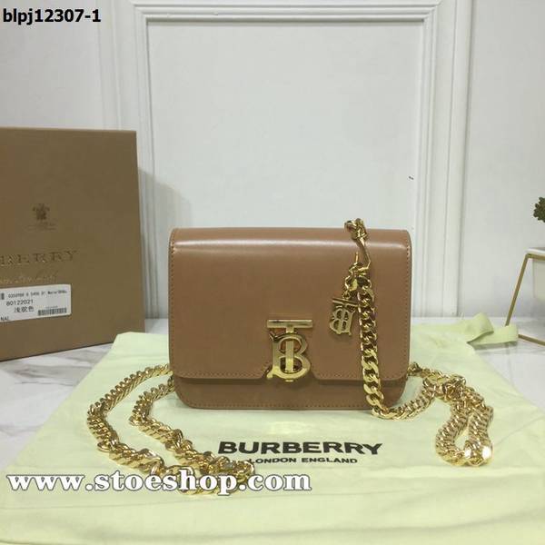 竭誠精品burberry最新TB腰包鎖扣裝飾 Thomas Bur 靈感鏈條腰帶打造腰包blpj12307 1 竭誠精品burberry最新TB腰包鎖扣裝飾 Thomas Bur 靈感鏈條腰帶打造腰包blpj12307