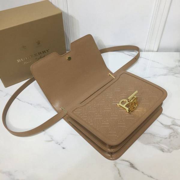 高仿包burberry頂級原單TB專屬標識皮革鎖扣包皮革單肩包鎖扣裝飾 Thomas Bur 靈感專屬標識斜背包手拿包blpj12315 5 高仿包burberry頂級原單TB專屬標識皮革鎖扣包皮革單肩包鎖扣裝飾 Thomas Bur 靈感專屬標識斜背包手拿包blpj12315