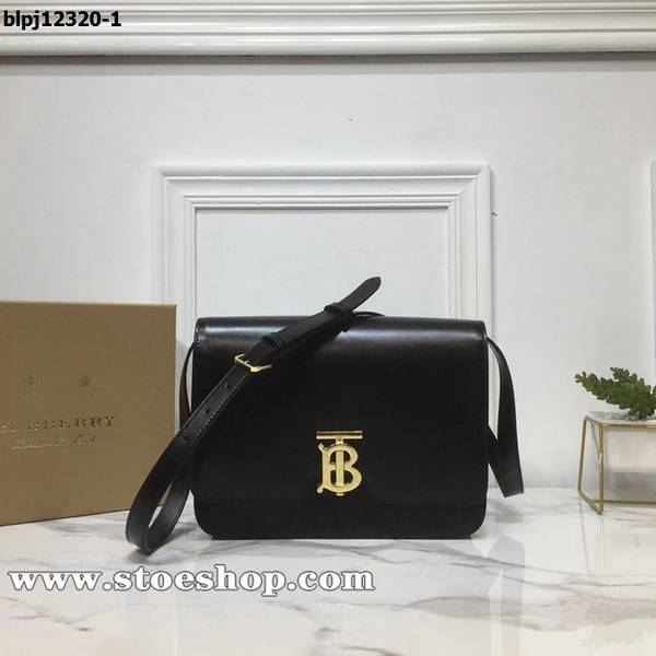 奢侈品burberry頂級原單TB中號專屬標識皮革鎖扣包皮革單肩包Thomas Bur靈感專屬標識斜背包手拿包blpj12320 1 奢侈品burberry頂級原單TB中號專屬標識皮革鎖扣包皮革單肩包Thomas Bur靈感專屬標識斜背包手拿包blpj12320