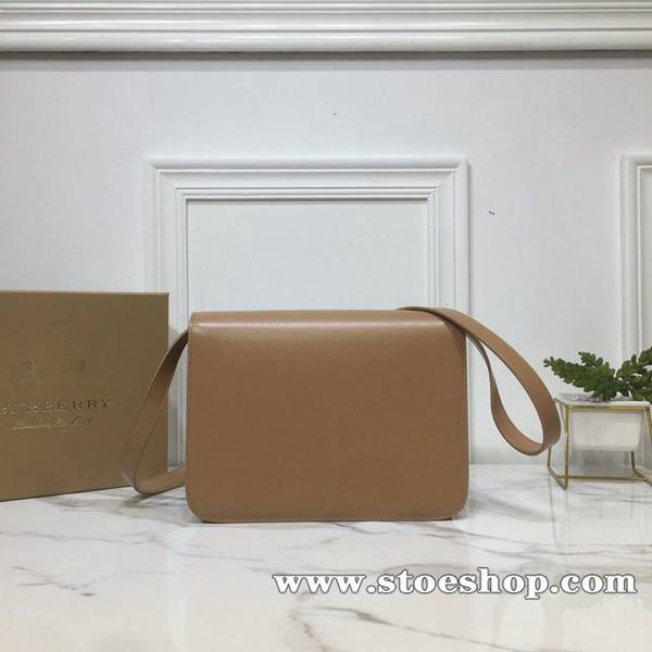 竭誠精品burberry頂級原單TB中號專屬標識皮革鎖扣包皮革單肩包Thomas Bur靈感專屬標識斜背包手拿包blpj12321 3 竭誠精品burberry頂級原單TB中號專屬標識皮革鎖扣包皮革單肩包Thomas Bur靈感專屬標識斜背包手拿包blpj12321