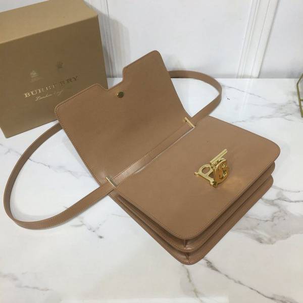 竭誠精品burberry頂級原單TB中號專屬標識皮革鎖扣包皮革單肩包Thomas Bur靈感專屬標識斜背包手拿包blpj12321 5 竭誠精品burberry頂級原單TB中號專屬標識皮革鎖扣包皮革單肩包Thomas Bur靈感專屬標識斜背包手拿包blpj12321