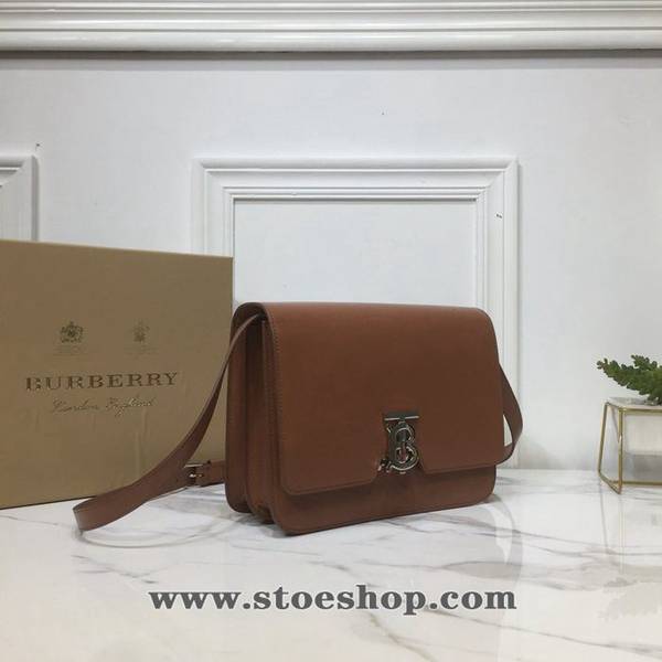 頂級高仿burberry頂級原單TB中號專屬標識皮革鎖扣包皮革單肩包Thomas Bur靈感專屬標識斜背包手拿包blpj12322 2 頂級高仿burberry頂級原單TB中號專屬標識皮革鎖扣包皮革單肩包Thomas Bur靈感專屬標識斜背包手拿包blpj12322