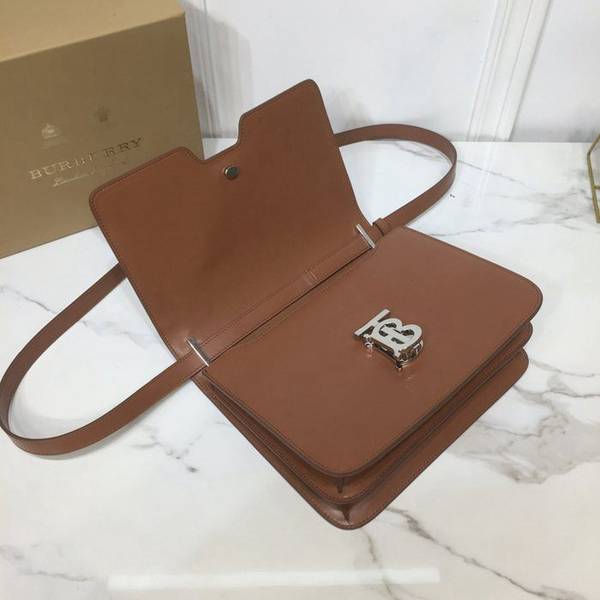 頂級高仿burberry頂級原單TB中號專屬標識皮革鎖扣包皮革單肩包Thomas Bur靈感專屬標識斜背包手拿包blpj12322 5 頂級高仿burberry頂級原單TB中號專屬標識皮革鎖扣包皮革單肩包Thomas Bur靈感專屬標識斜背包手拿包blpj12322