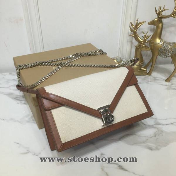 頂級原單burberry全新TB皮革信封式手拿包鎖扣裝飾Thomas Burberry 靈感專屬標識blpj12323 4 頂級原單burberry全新TB皮革信封式手拿包鎖扣裝飾Thomas Burberry 靈感專屬標識blpj12323