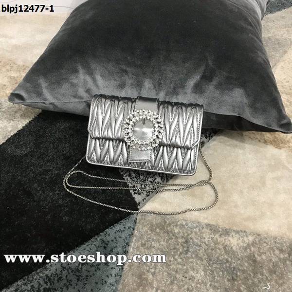 頂級1：1miumiu銀灰5BH095 Matelasse頂級進口小羊皮正面仿水晶珠飾圓環鑽扣blpj12477