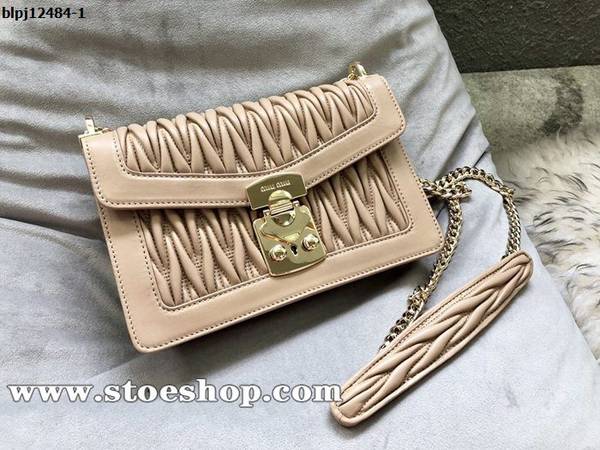 高仿包包批發miumiu5BD083頂級進口Matelasse小羊皮材質小羊皮與金屬鏈拼接長肩帶blpj12484