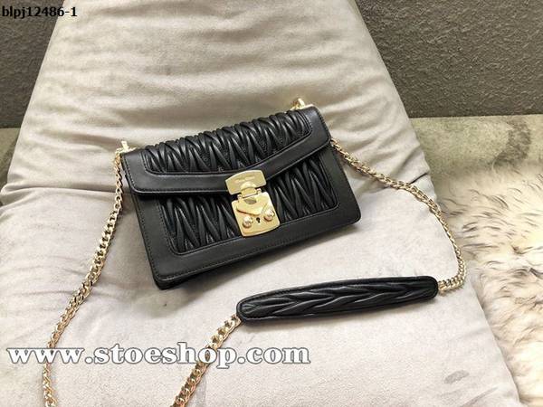 高仿包miumiu5BD083頂級進口Matelasse小羊皮材質，小羊皮與金屬鏈拼接長肩帶blpj12486