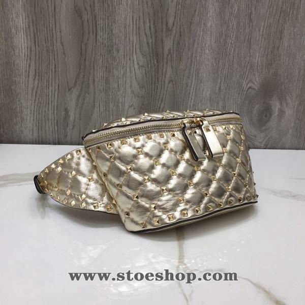 高仿網台灣Valentino華倫天奴Garavani Free Rockstud Spike 0245軟質羊皮腰包blpj12494 2 高仿網台灣Valentino華倫天奴Garavani Free Rockstud Spike 0245軟質羊皮腰包blpj12494
