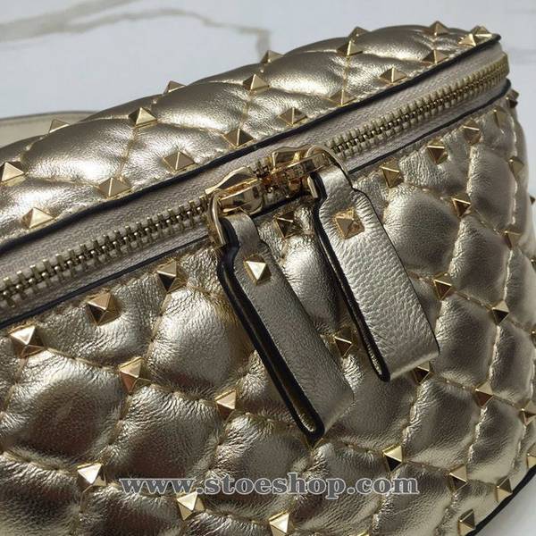 高仿網台灣Valentino華倫天奴Garavani Free Rockstud Spike 0245軟質羊皮腰包blpj12494 4 高仿網台灣Valentino華倫天奴Garavani Free Rockstud Spike 0245軟質羊皮腰包blpj12494