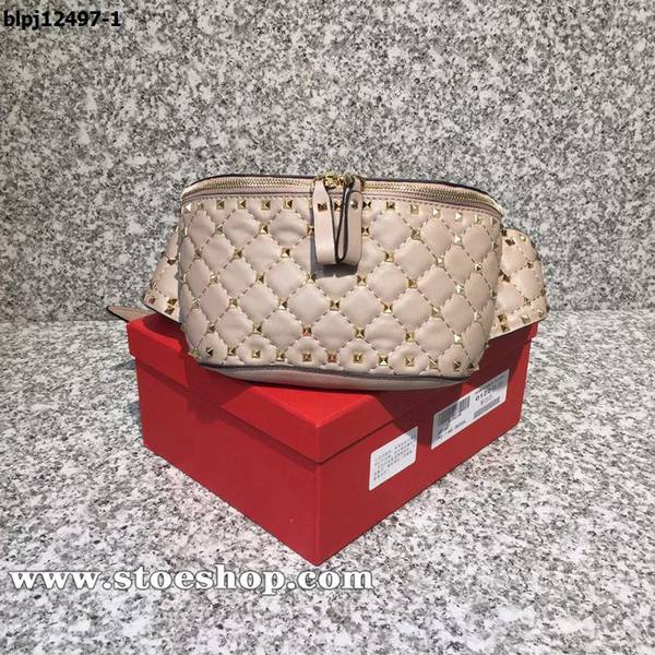 高仿精品Valentino華倫天奴Garavani Free Rockstud Spike 0245軟質羊皮腰包blpj12497