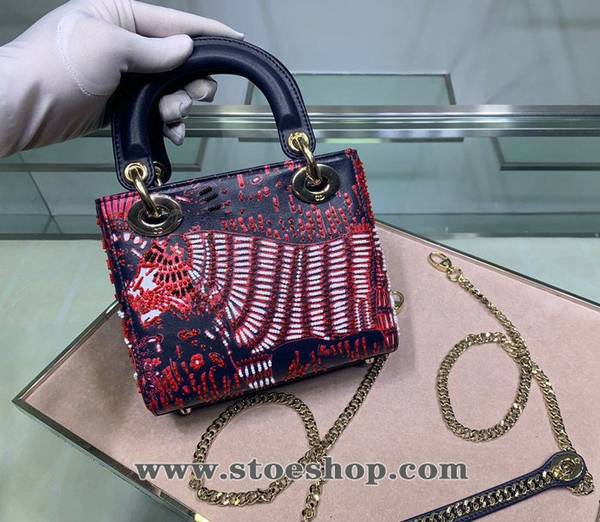 高仿名牌包DIORLady Dior三格刺繡桃紅獅子迷你手袋blpj12551 2 高仿名牌包DIORLady Dior三格刺繡桃紅獅子迷你手袋blpj12551