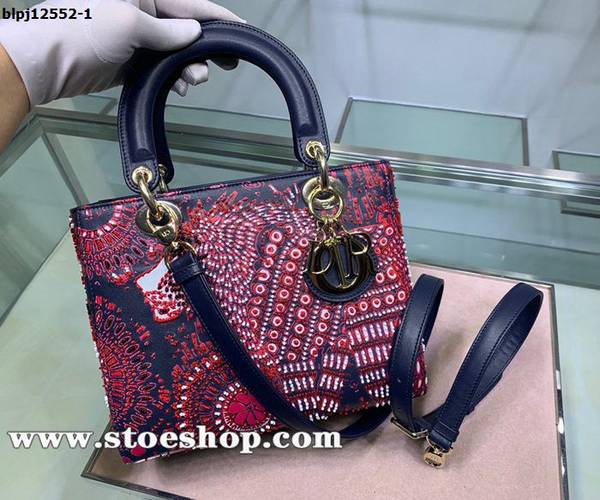 高仿包包批發DIORLady Dior 五格刺繡桃紅獅子棕色刺繡牛皮blpj12552 1 高仿包包批發DIORLady Dior 五格刺繡桃紅獅子棕色刺繡牛皮blpj12552