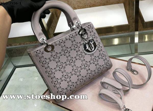 高仿精品推薦DIORLady Dior 五格絲綢燙鑽緞面鑲鑽戴妃包blpj12556 1 高仿精品推薦DIORLady Dior 五格絲綢燙鑽緞面鑲鑽戴妃包blpj12556