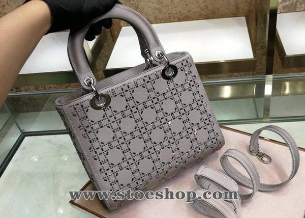 高仿精品推薦DIORLady Dior 五格絲綢燙鑽緞面鑲鑽戴妃包blpj12556 2 高仿精品推薦DIORLady Dior 五格絲綢燙鑽緞面鑲鑽戴妃包blpj12556