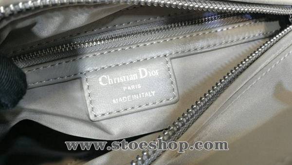 高仿精品推薦DIORLady Dior 五格絲綢燙鑽緞面鑲鑽戴妃包blpj12556 8 高仿精品推薦DIORLady Dior 五格絲綢燙鑽緞面鑲鑽戴妃包blpj12556