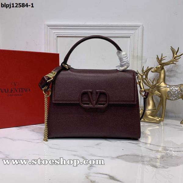 高仿精品批發Valentino全新手腕Valentino Garavani VSLING 粒面小牛皮手提包blpj12584