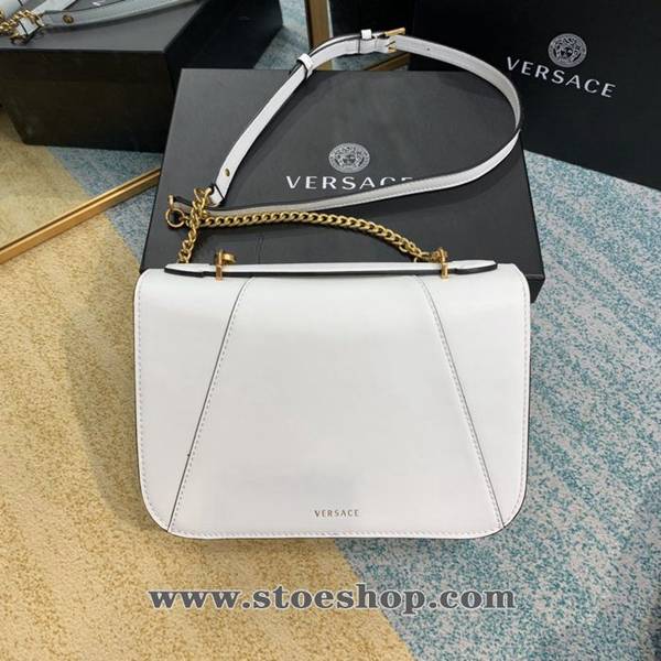 頂級高仿versace小牛皮2020款美杜莎Versace Virtus單肩包手袋以經典“V”字綴飾奪目blpj12593 2 頂級高仿versace小牛皮2020款美杜莎Versace Virtus單肩包手袋以經典“V”字綴飾奪目blpj12593