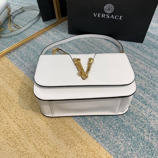 頂級高仿versace小牛皮2020款美杜莎Versace Virtus單肩包手袋以經典“V”字綴飾奪目blpj12593 9 頂級高仿versace小牛皮2020款美杜莎Versace Virtus單肩包手袋以經典“V”字綴飾奪目blpj12593