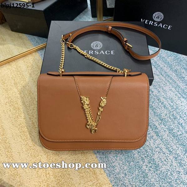 最高等級versace小牛皮2020款美杜莎Versace Virtus單肩包手袋以經典“V”字綴飾奪目blpj12595 1 最高等級versace小牛皮2020款美杜莎Versace Virtus單肩包手袋以經典“V”字綴飾奪目blpj12595