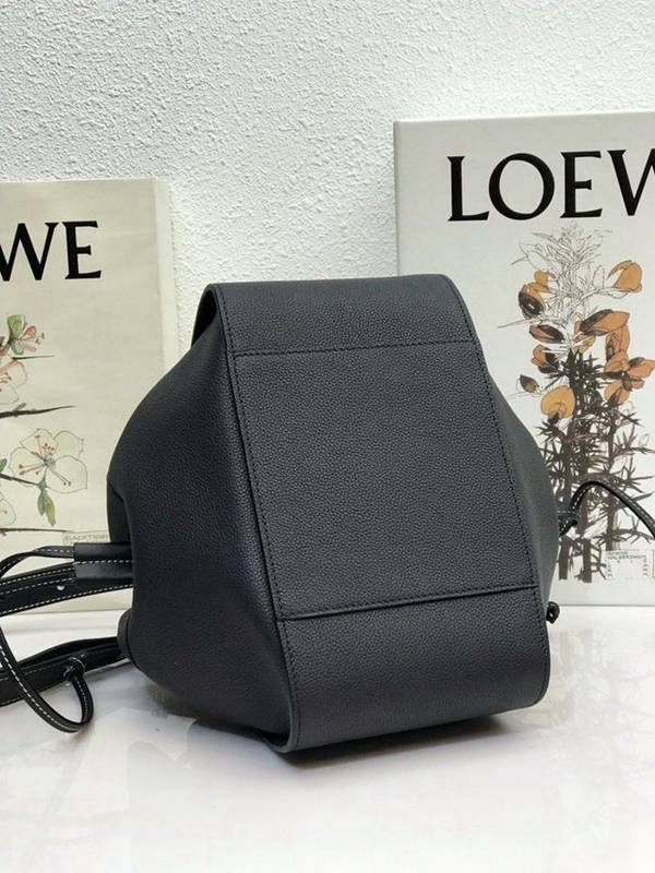 高仿包LOEWE春夏新品吊床包 Hammock bag 獨特拉繩式開口替代經典拉鏈設計 肩背,手提,斜挎採用一級牛皮blpj12667 5 高仿包LOEWE春夏新品吊床包 Hammock bag 獨特拉繩式開口替代經典拉鏈設計 肩背,手提,斜挎採用一級牛皮blpj12667