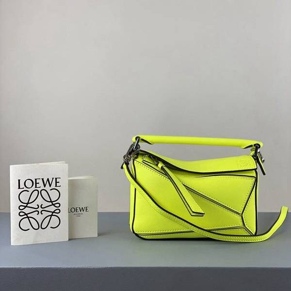 高仿包LOEWE迷你瑩光黃Low PUZZLE 德國進口莎菲線blpj12713